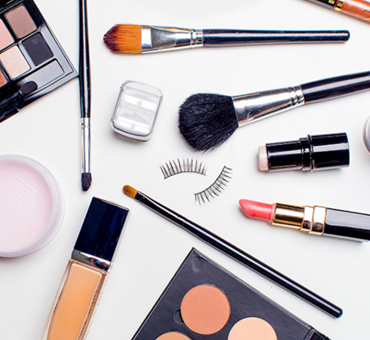 Wie kann man Make-up-Tools platzieren und pflegen?